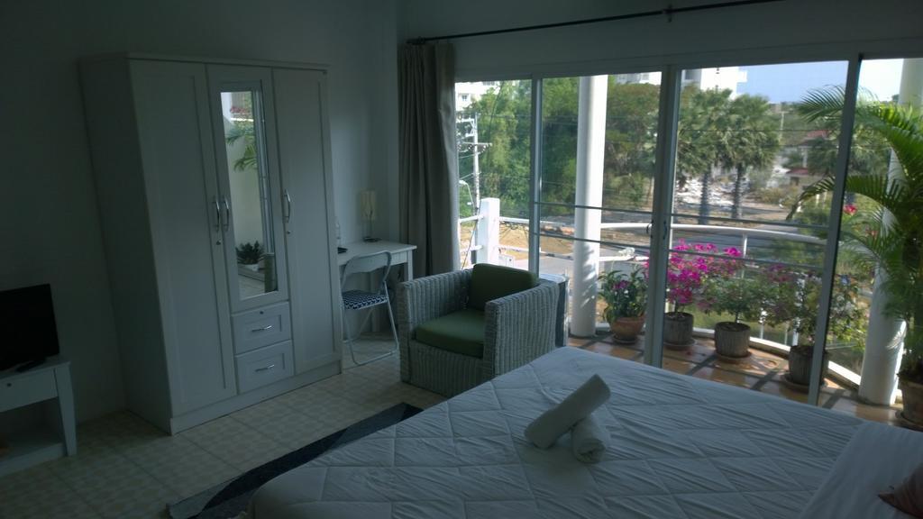 Corner Cafe Bed & Breakfast Hua Hin Exterior foto