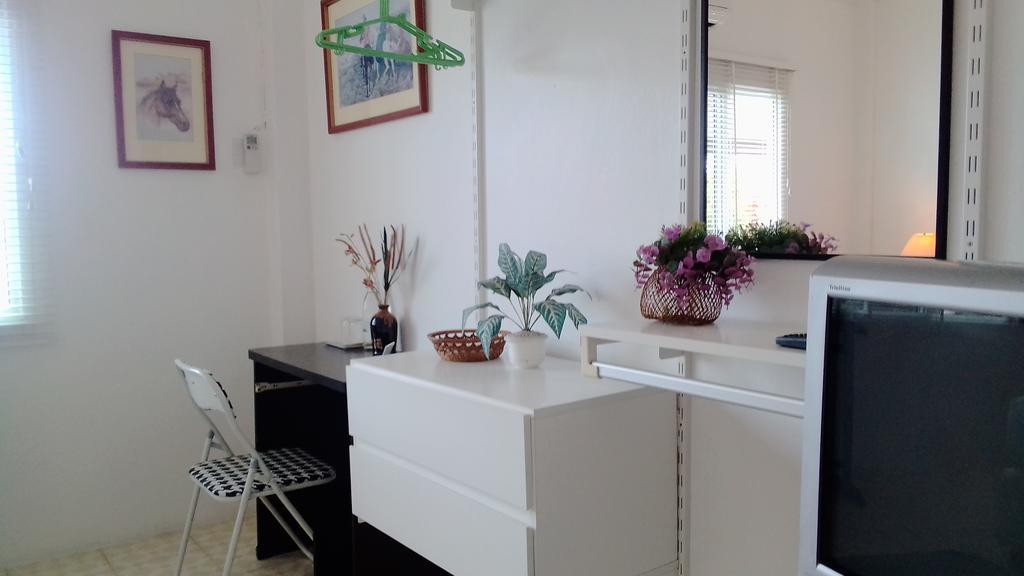 Corner Cafe Bed & Breakfast Hua Hin Exterior foto